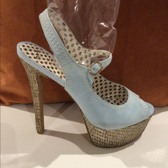 Sexy Platform Peep Toe - Picture 2 of 4